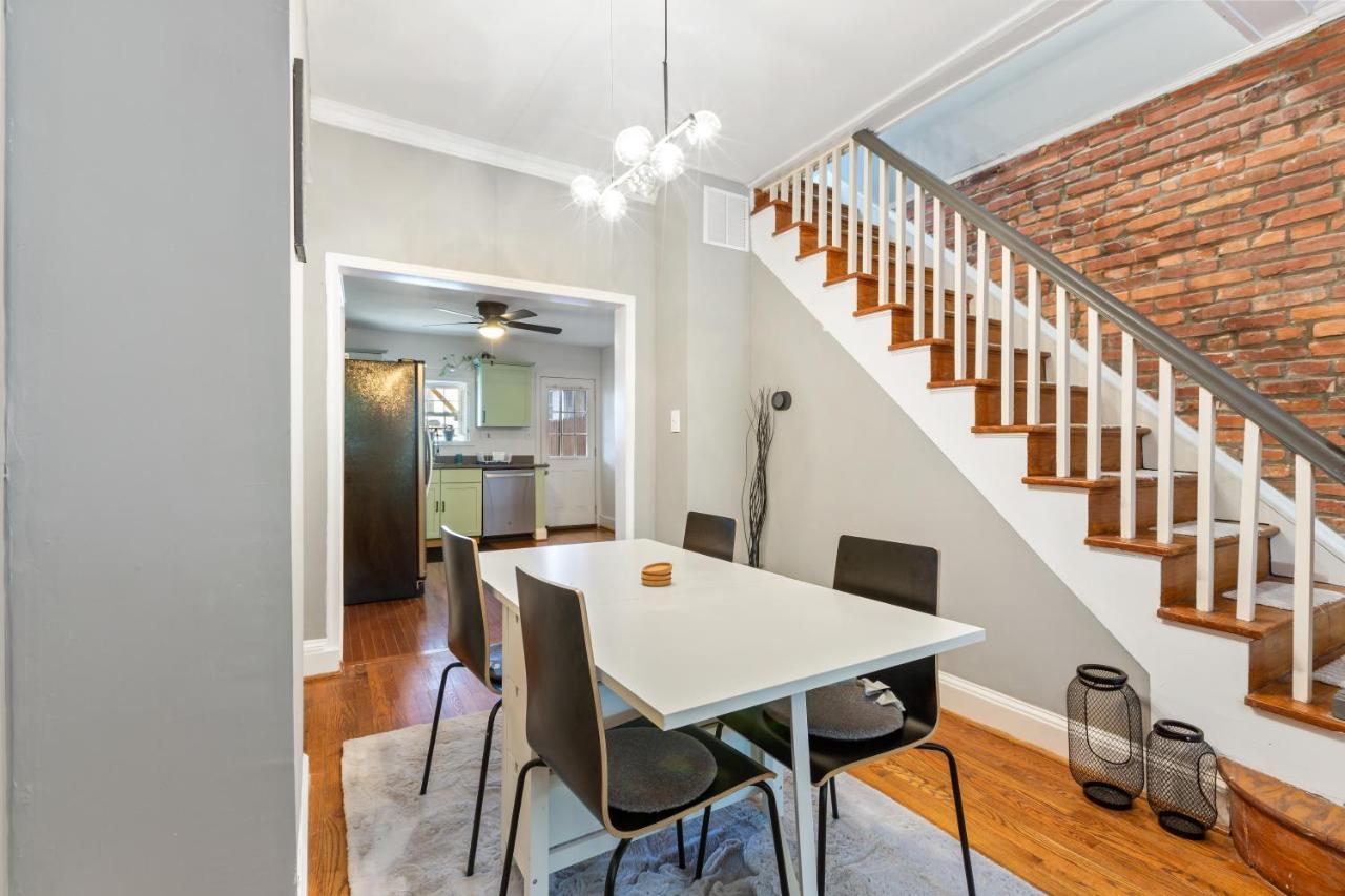 Pristine Townhouse With Rooftop Deck Near Canton! Балтимор Екстериор снимка