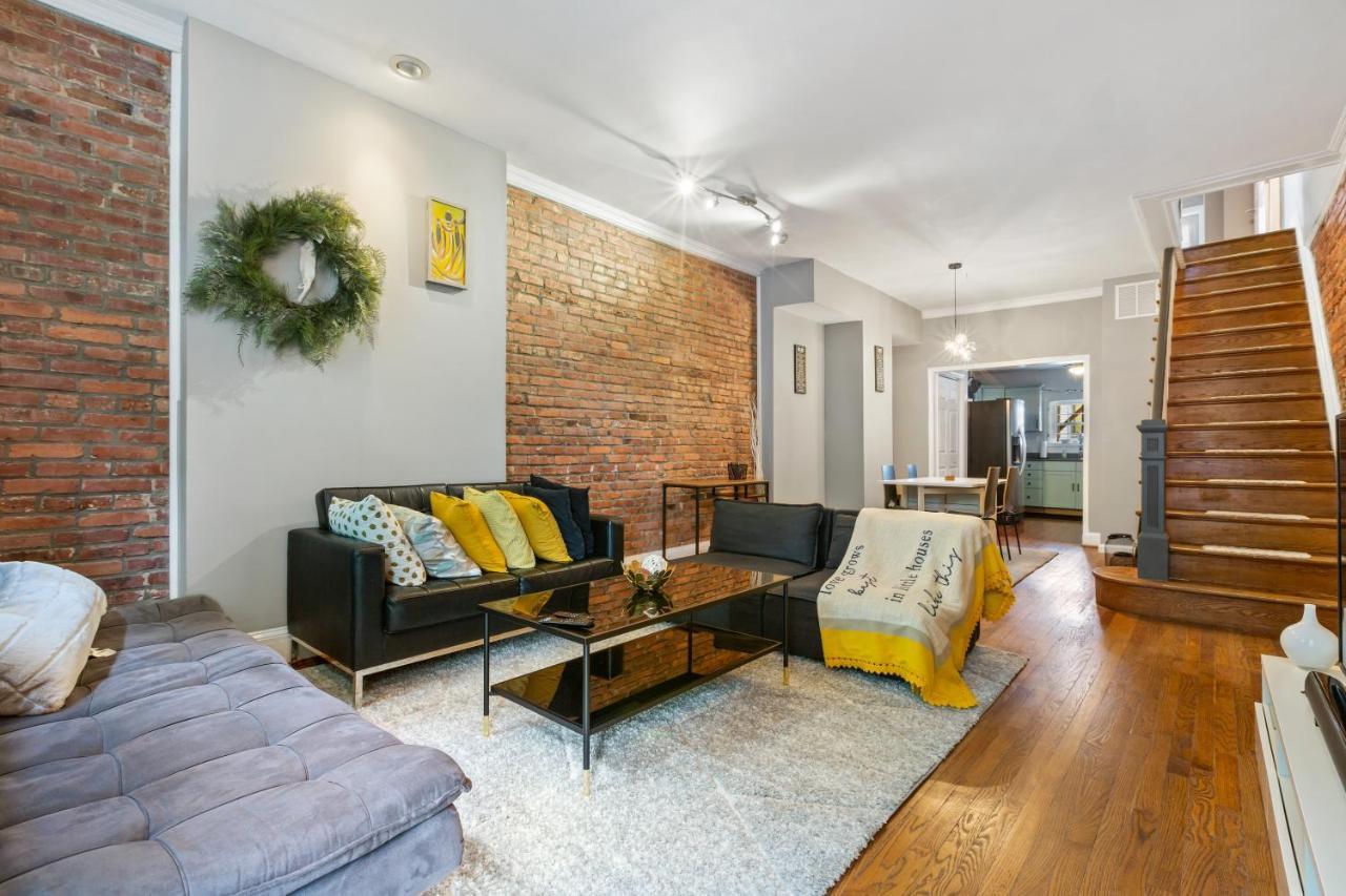 Pristine Townhouse With Rooftop Deck Near Canton! Балтимор Екстериор снимка