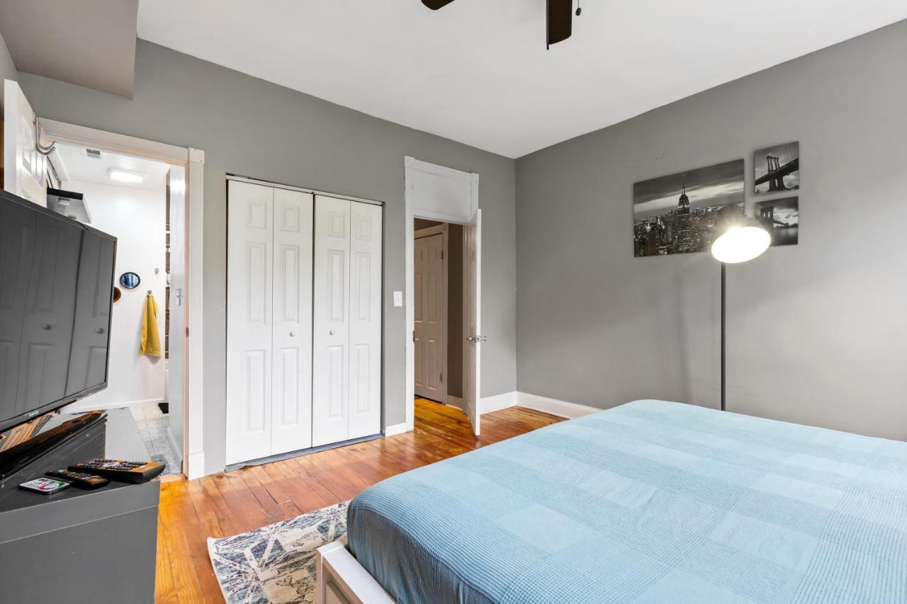 Pristine Townhouse With Rooftop Deck Near Canton! Балтимор Екстериор снимка